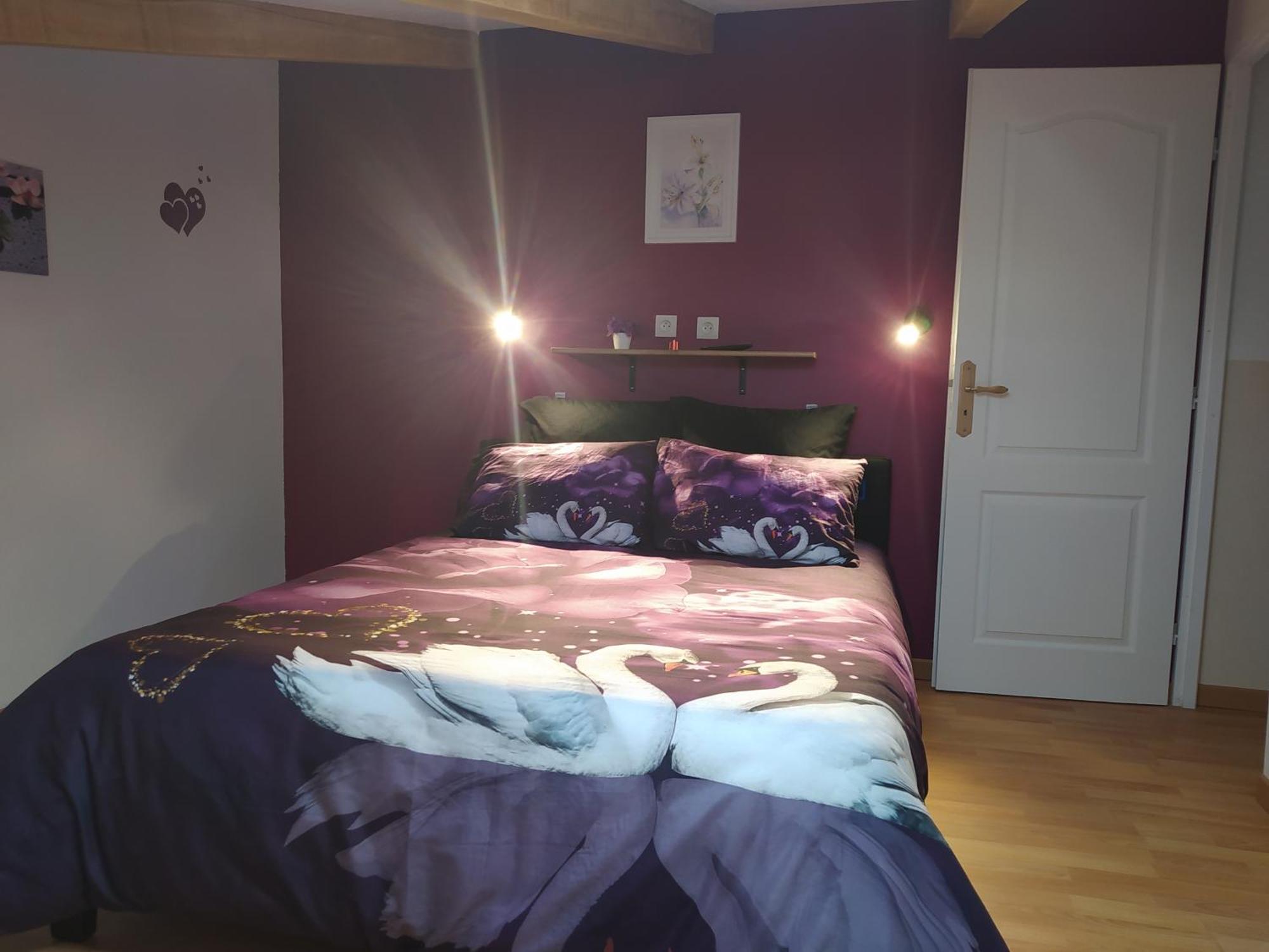 Studio Cosy Avec Terrasse Et Jacuzzi A Disposition De Mai A Aout Rians  المظهر الخارجي الصورة