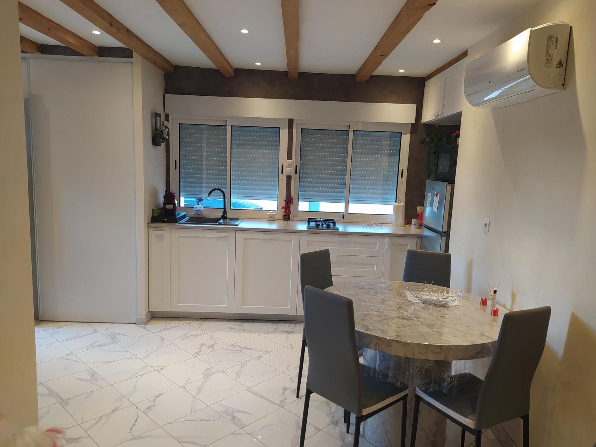 Studio Cosy Avec Terrasse Et Jacuzzi A Disposition De Mai A Aout Rians  المظهر الخارجي الصورة
